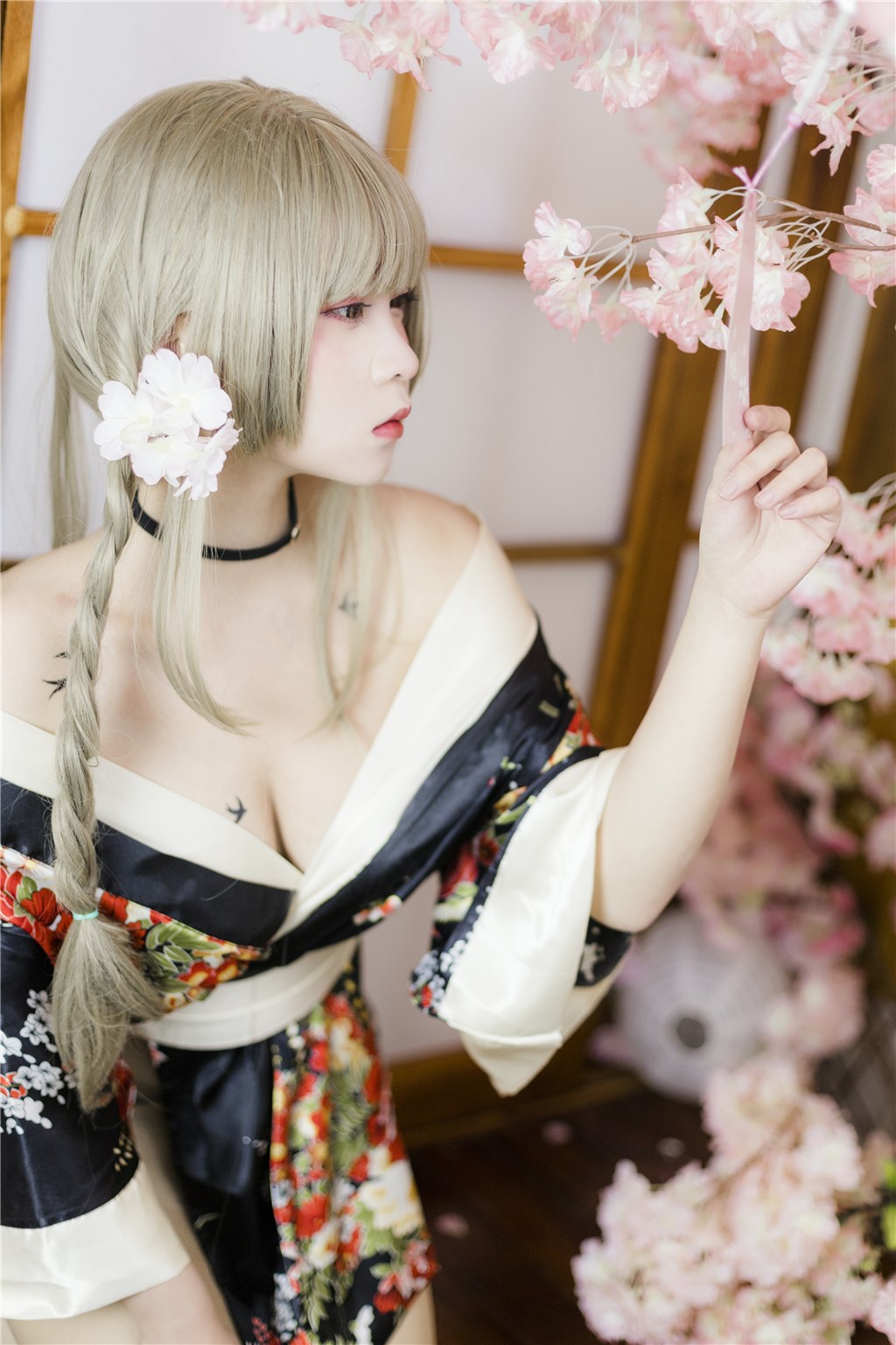 吃瓜资讯夜色挑情记:记录那段在月光下黑料与禁断情事碰撞出的撩人火花